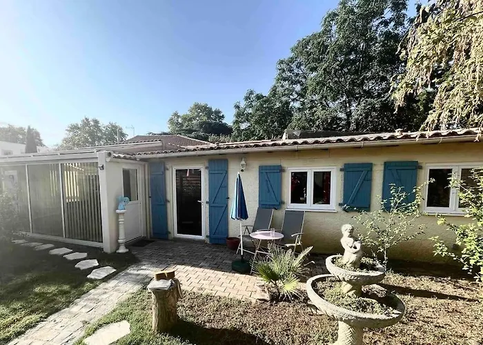 Houdarling Et Hammam Jacuzzi Et Sauna Holiday home Nimes
